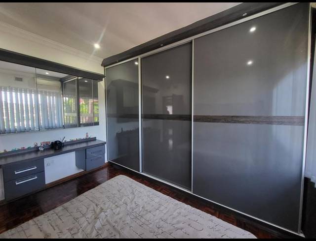 5 BEDROOM HOUSE FOR SALE IN LOTUSVILLE